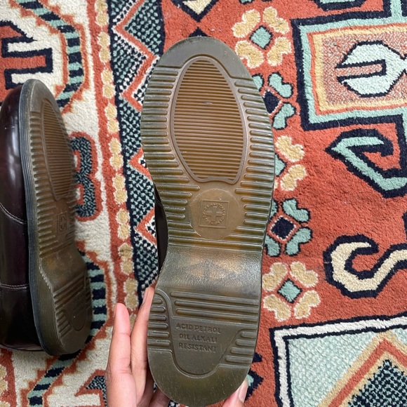 Burgundy Dr. Martens Chelsea boot - Picture 2 of 5